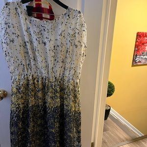 Yellow black white comfortable dress